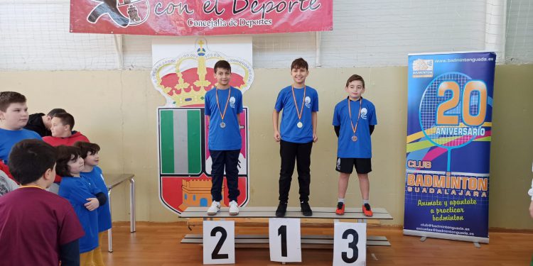 EL 8º CIRCUITO PROVINCIAL DE BÁDMINTON DE DEPORTE ESCOLAR ARRANCA EN EL CASAR