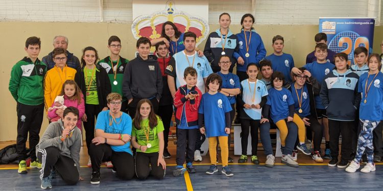 EL 8º CIRCUITO PROVINCIAL DE BÁDMINTON DE DEPORTE ESCOLAR ARRANCA EN EL CASAR