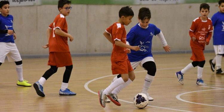 GALERÍA DE LA PRESENTACIÓN DE LAS ESCUELAS DE SAN ANTÓN Y PRÍNCIPE FELIPE EN EL PARTIDO DE ALBACETE FS