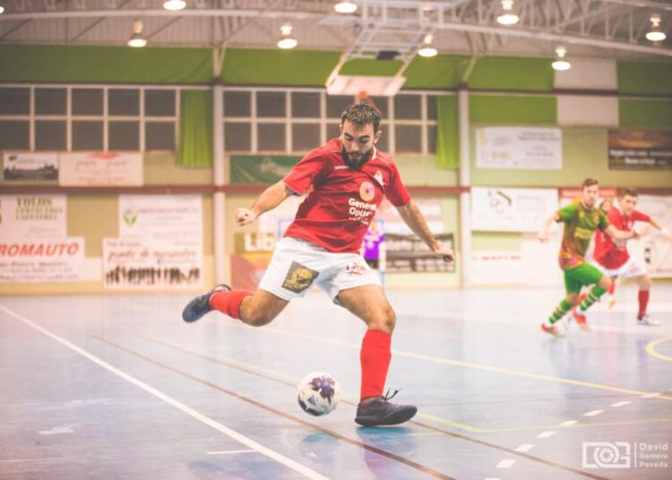 Álvaro Portales, el siguiente en renovar con el Atlético Bargas FS