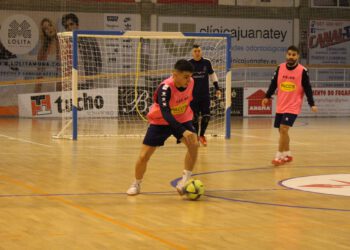 Loren, un joven toledano que vuelve a la provincia para enrolarse al CD Cobisa FS