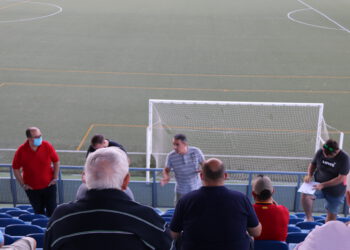 EL RINCÓN DE JOSEMI: Agua clara en las cuentas del CD Illescas