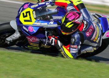 El piloto Christian Palomares entre los diez mejores en Valencia en el Campeonato Nacional de Superbikes