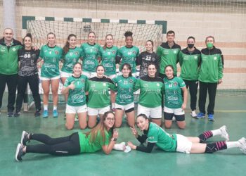 Final de infarto en el Macarena Aguilar y victoria para el Vino Dª Berenguela BM Bolaños (27-26)