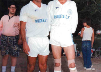 El día que Juan Gómez «Juanito» vistió los colores del Ruidera CF