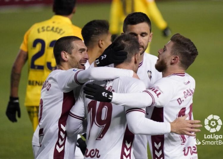 El Alba empieza el nuevo año con un empate en el Belmonte