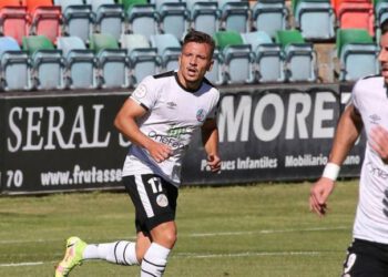 El Socuéllamos ya tiene a su lateral derecho