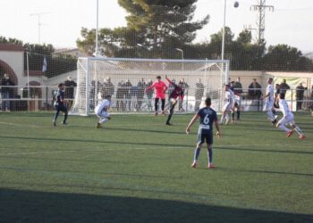 Primera derrota del CD Villa fuera de casa contra el Torpedo 66 en un partido tosco y malo