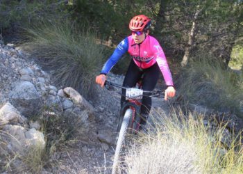 Eugenio Alfaro y Lucía Navarro, primeros ganadores en el Circuito Provincial de BTT