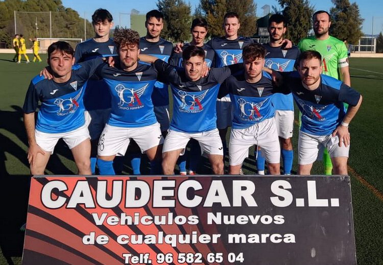 El Caudetano coloca un set al Minglanilla (6-0)