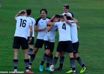 GOLPE DE MANO DE LA BALOMPÉDICA Y EL VILLAROBLEDO PIERDE GAS 